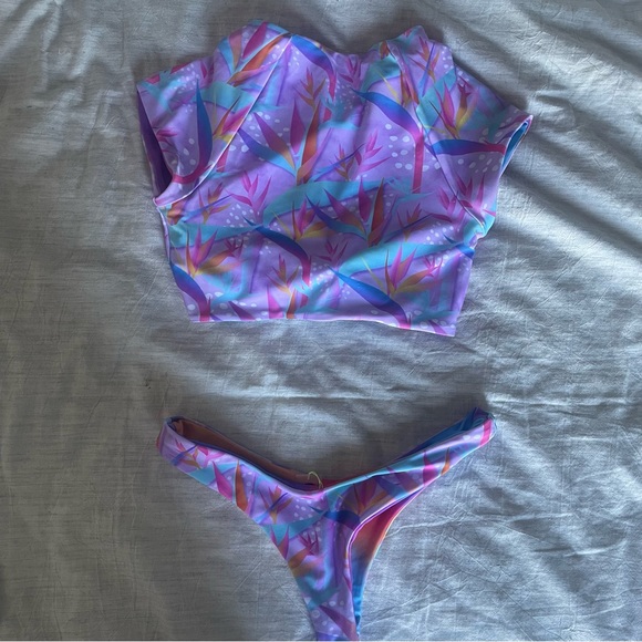 Moana Reversable Bikini - Passion Twist Set - Picture 4 of 5